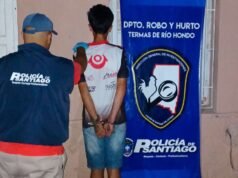 他被指控在特米訥市中心的一個服務站實施搶劫