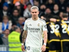 在對陣巴列卡諾的一場糟糕比賽后,弗朗哥·馬斯坦托諾在伯納烏球場遭到了噓聲。