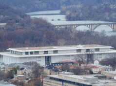 特朗普將關閉肯尼迪中心兩年 – 引發有關華盛頓場地的更多爭議特朗普新聞