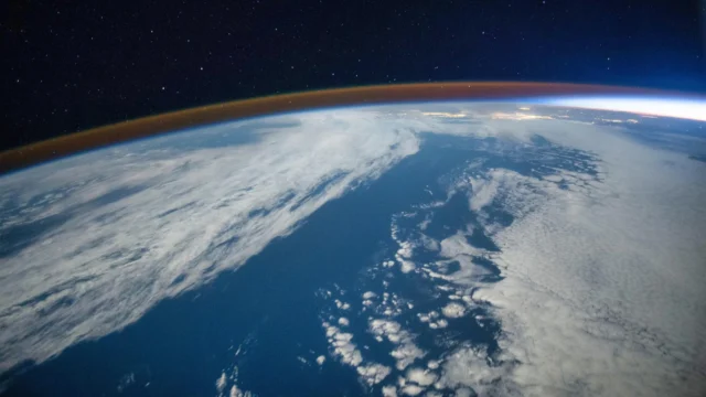 planet-earth-ozone-layer.webp.webp