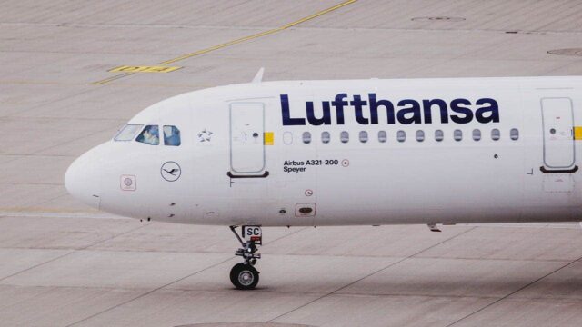 他聲稱漢莎航空屏蔽了運動服裝上的健身影響者 他聲稱漢莎航空屏蔽了運動服裝上的健身影響者