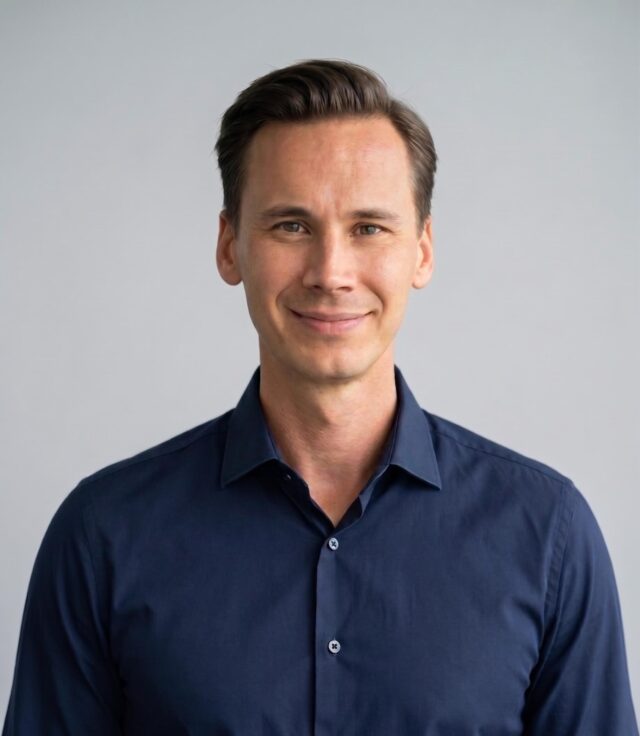 Robin_portrait.jpg