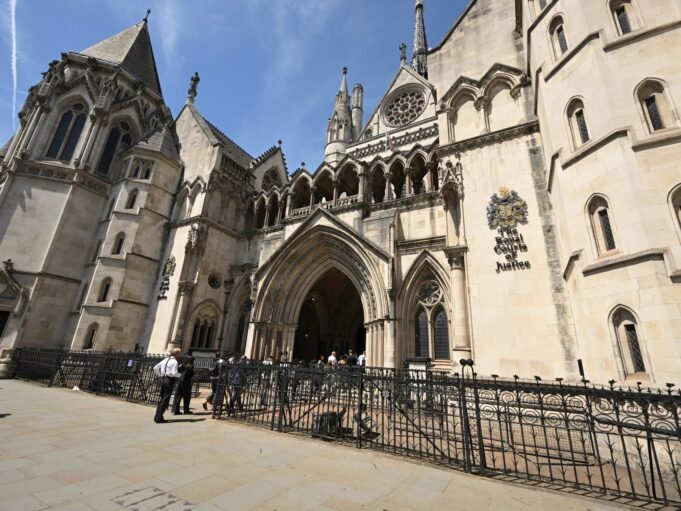 英國法院駁回巴林要求阻止活動人士提起的間諜訴訟的請求 法院新聞