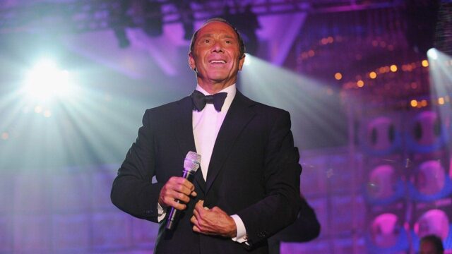paul-anka-songwriters-hall-of-fame.jpg