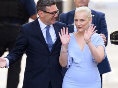 認識英國新任首相安迪·伯納姆的妻子瑪麗·弗朗斯·範·希爾