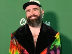 为什么杰森·凯尔斯在新歌中要求撒尿 Why Jason Kelce is Asking for Pee in New Song
