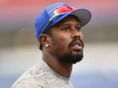 两届超级碗冠军冯·米勒,37岁,与新球队签约 Two-time Super Bowl champ Von Miller, 37, signs with new team