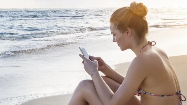 I went on a trip to Thailand and came home to a £160,000 phone bill I went on a trip to Thailand and came home to a £160,000 phone bill
