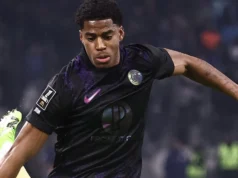 桑德兰2570万英镑的交易在医疗后受到威胁:WINDOW WATCH Sunderland's £25.7m deal in danger after medical: WINDOW WATCH