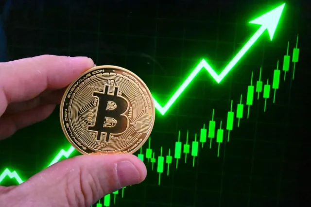 随着加密货币的兴起，比特币短暂突破 80,000 美元：以下是它应该持续多久