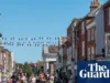 尽管热浪不断加剧,英国的零售销售抑制了食品和饮料的需求 Retail sales in Great Britain fall despite heatwave increasing food and drink demand