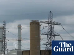 在与伊朗有关的黑客攻击后,英国小型发电厂面临持续的网络风险 UK’s small power plants face continued cyber risk after Iran-linked hack