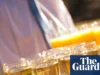 由于体育和音乐活动繁忙,英国的暑期工作又回来了 Summer jobs bounce back in UK thanks to busy calendar of sport and music