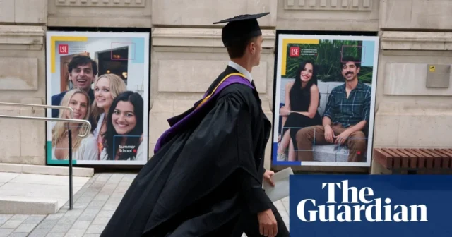 英国毕业生职位空缺降至十年来最低水平 英国毕业生职位空缺降至十年来最低水平