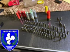 在萨恩斯佩尼亚的袭击中缴获了弹药 Allanamientos en Sáenz Peña resultan en el secuestro de municiones