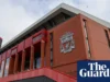 杰夫·贝佐斯的财团可能在一年内成为利物浦的大股东 Jeff Bezos consortium could be majority Liverpool shareholder within a year