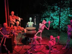 洛杉矶长期以来深受喜爱的万圣节景点邦尼岛即将结束 Boney Island, L.A.'s long-beloved Halloween attraction, comes to an end