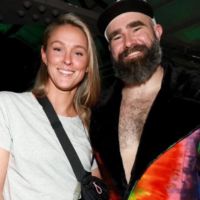 Kylie Kelce, Jason Kelce Make Special Appearances During Peppa Pig Episode Kylie Kelce, Jason Kelce Make Special Appearances During Peppa Pig Episode