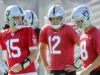 费尔南多·门多萨(Fernando Mendoza)在突袭者队的第一个深度图上被列为 QB2 Fernando Mendoza is listed as QB2 in first Raiders' depth chart