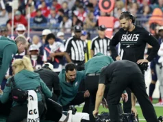 老鹰队 RB 贾昆登·杰克逊完全活动,CT 扫描结果呈阴性 Eagles RB Ja'Quinden Jackson has full movement, CT scan was negative