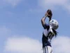 当牛仔队在奥克斯纳德时,CeeDee Lamb 的房子被盗了 CeeDee Lamb's house was burglarized wile the Cowboys were in Oxnard