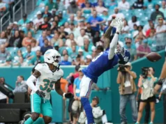 小奥德尔·贝克汉姆 (Odell Beckham Jr.) 他错失了一次达阵机会 Odell Beckham Jr. missed chance to make a touchdown catch