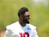 红雀队通过几步动作将乔什·斯威特从活跃/PUP 状态中激活 Cardinals activate Josh Sweat from active/PUP among several moves