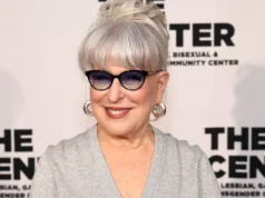 Bette Midler 将登上排行榜冠军的人工智能歌曲称为“文化灭绝” AI advertisement for The End of Oak Street