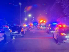 加州少年在高中橄榄球比赛中枪击身亡。嫌疑人在押 California teen killed in shooting at high school football game; suspect in custody