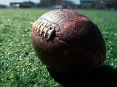 女子足球:周二的比分 Girls’ flag football: Tuesday's scores