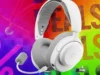 接近最优惠价格的最佳游戏耳机 Image may contain: Wood, Electronics, Hardwood, and Headphones