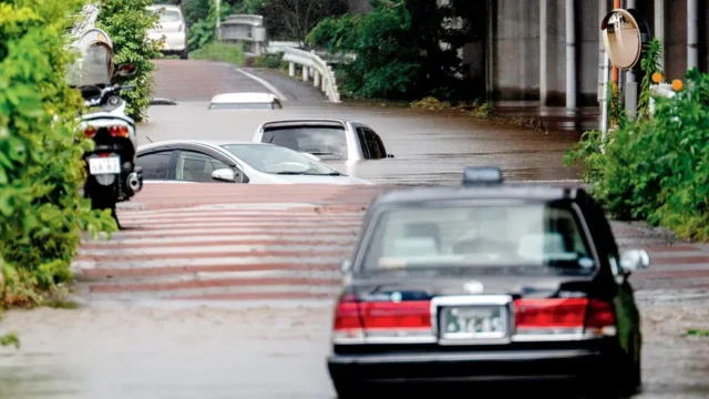 日本洪水：创纪录的降雨导致千叶县五人死亡、数千人滞留
