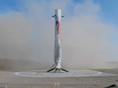 接地!中国私人火箭王牌进行第二次飞行着陆(视频) The first stage of Landspace's Zhuque-3 rocket rests on its landing pad shortly after its historic touchdown on Aug. 18, 2026.