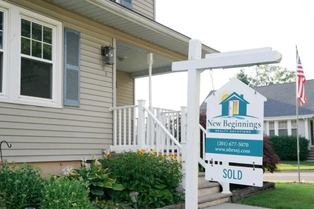 Home sales slide in July as high mortgage rates, rising prices sideline homebuyers Home sales slide in July as high mortgage rates, rising prices sideline homebuyers