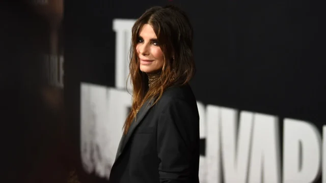 桑德拉·布洛克 (Sandra Bullock) 公开谈论布莱恩·兰德尔 (Brian Randall) 的死讯后表示,“我们关系的一半”都病了 桑德拉·布洛克 (Sandra Bullock) 公开谈论布莱恩·兰德尔 (Brian Randall) 的死讯后表示,“我们关系的一半”都病了