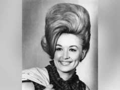 多莉·帕顿 (Dolly Parton) 去世,享年 80 岁:通过照片回顾她的一生 Dolly Parton dies at the age of 80: A look at her life through photos