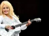 多莉·帕顿 (Dolly Parton) 用她自己的话说她的一生:从大烟山的贫困到乡村音乐的不朽 Dolly Parton's life in her own words: from Smoky Mountains poverty to country music immortality