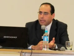 Mitre 的重磅炸弹:路易斯·米格尔不可撤销地辞去总统职务 Bombazo en Mitre: Luis Miguel presentó su renuncia indeclinable como presidente