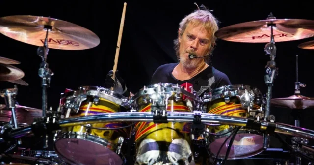 ZZ Top 鼓手 Frank Beard 去世，享年 77 岁