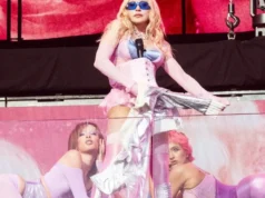 麦当娜在 2026 年音乐录影带奖提名名单中领先。查看完整列表。 Madonna leads 2026 Video Music Award nominees. See the full list.