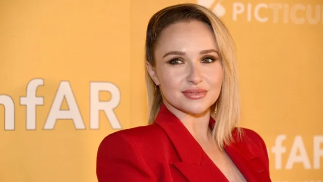 海顿·潘妮蒂尔 (Hayden Panettiere) 粉丝威胁抵制，露得清 (Neutrogena) 表示将为产后抑郁症捐款