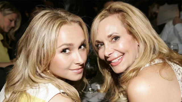 《纳什维尔》明星海顿·潘妮蒂尔 (Hayden Panettiere) 36 岁去世后，她的母亲将矛头指向布里安娜·希克森 (Brianne Hickerson)