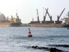 特朗普威胁再次轰炸阿曼 Trump Again Threatens to Bomb Oman