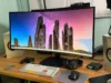 Alienware 39 5K 评测:超宽游戏显示器是最佳选择 The Alienware 39 5K on a desk.
