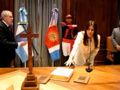 州长埃利亚斯·苏亚雷斯宣誓就任新任经济管理国务秘书 – Diario Panorama
