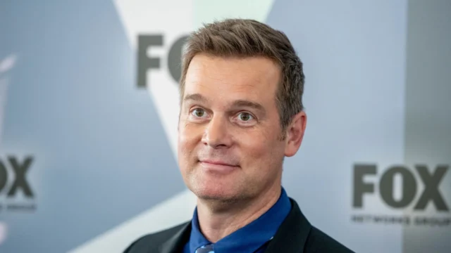 Peter Krause Dishes on His TV Return Following Shocking '9-1-1' Exit Peter Krause Dishes on His TV Return Following Shocking '9-1-1' Exit