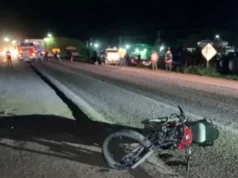 一名19岁摩托车手逆行被警察击毙 Policía baleó a motociclista de 19 años que circulaba en contramano