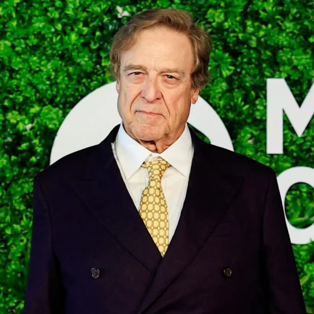 约翰·古德曼 (John Goodman) 减重 200 磅背后的秘密 约翰·古德曼 (John Goodman) 减重 200 磅背后的秘密