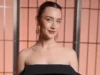 西尔莎·罗南对于扮演邦德反派“非常认真”:“我想变黑” Saoirse Ronan Is "Dead Serious" About Playing A Bond Villain: "I Want To Go Dark"