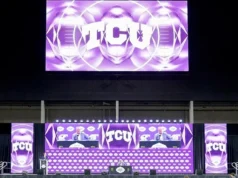 TCU 橄榄球队正在撤销其在当地报纸上报道更衣室袭击事件的资格 Sonny Dykes speaks to reporters during Big 12 Conference Football Media Days.